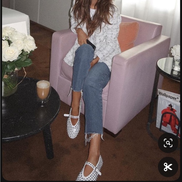 NWT Women's Issa Rhinestone Mary Jane
Ballet Flats with Memory Foam Insole. 9 - Picture 7 of 9